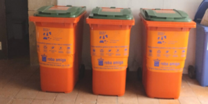 Nuevos contenedores de Solidança Roba Amiga en los centros cívicos de Barcelona