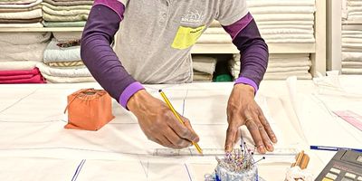 Posem en marxa el nou taller de Circular Upcycling, la col·lecció d’innovació tèxtil de Solidança 