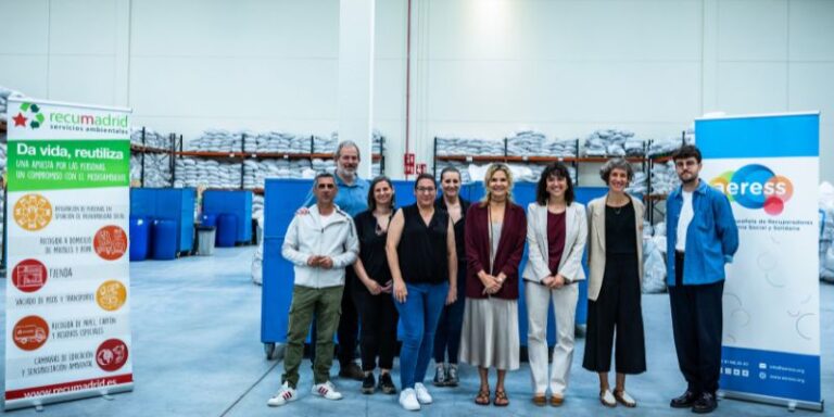 La Secretaria d’Estat d’Economia Social visita Recumadrid, empresa d’inserció del grup Fundació Solidança 